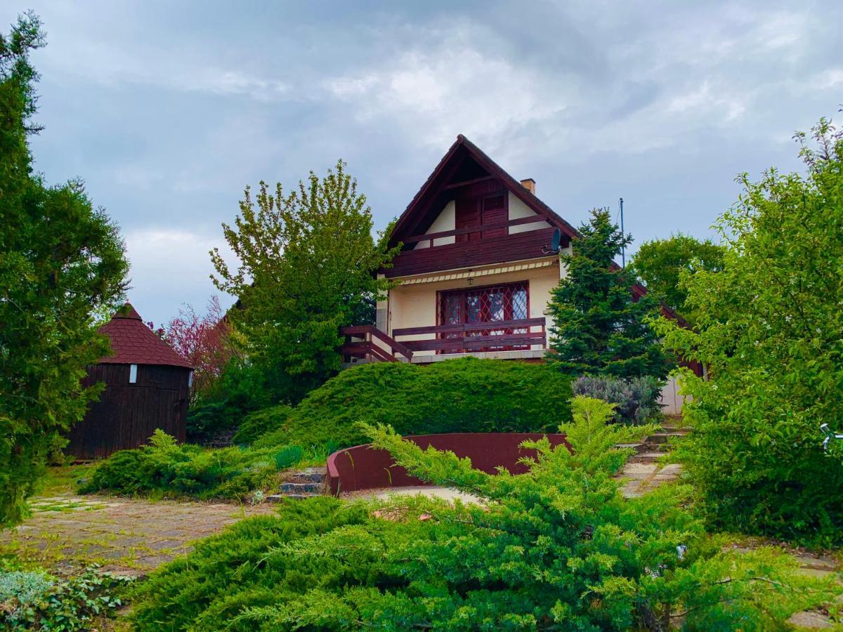 Velencei Vadregenyes Vendeghaz Villa ภายนอก รูปภาพ